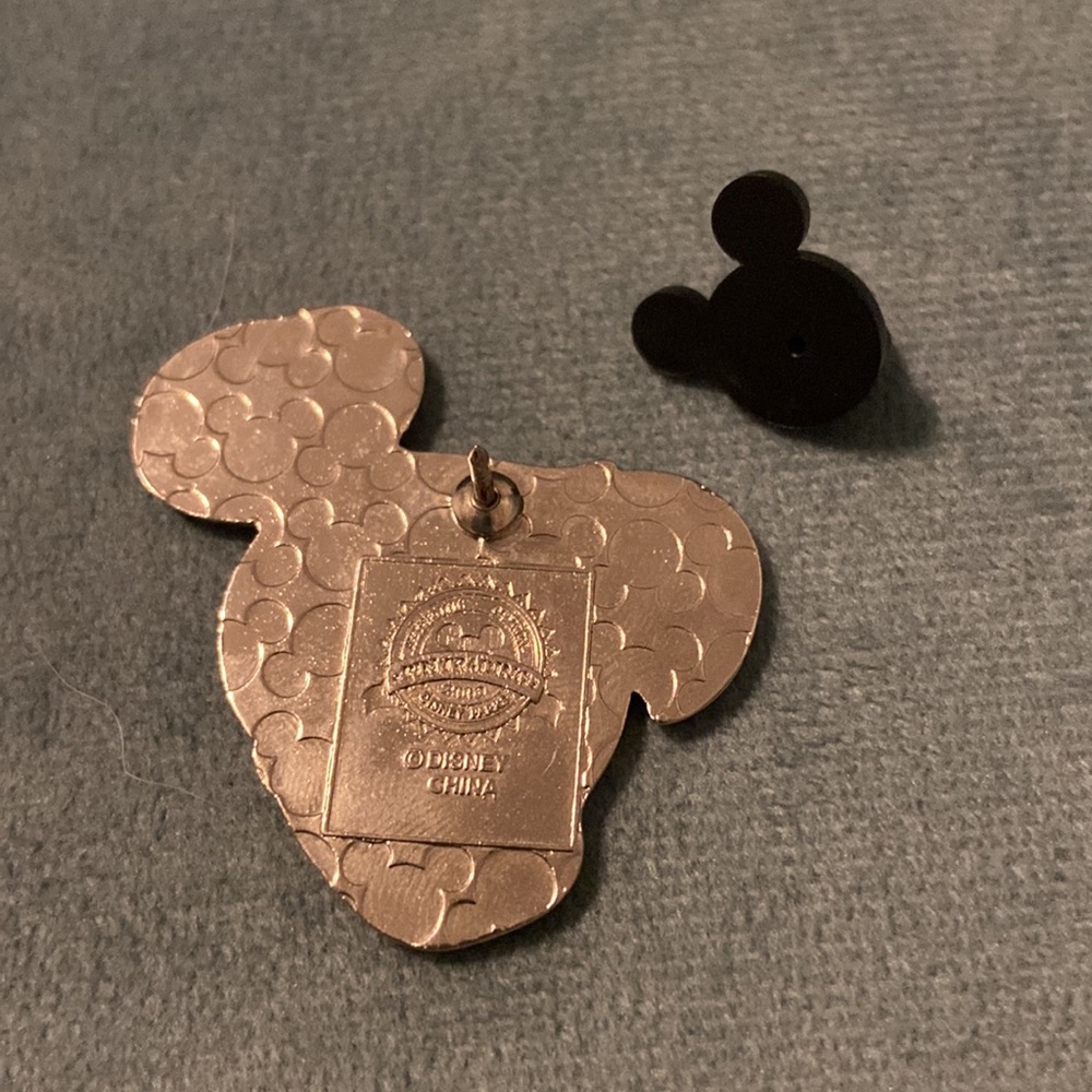 Tinkerbell Face Disney Pin - Picture 2 of 2
